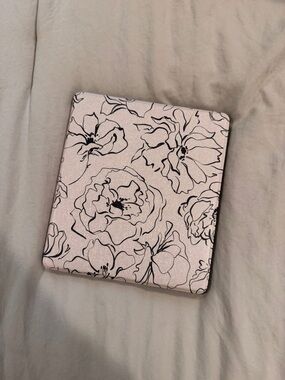 Kindle oasis with case